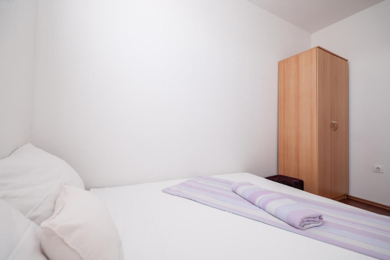 Apartments Miky Vrsi Eksteriør bilde
